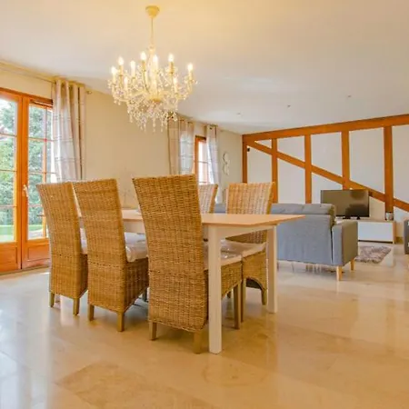 La Belle Des Champs Holiday home Ruvigny