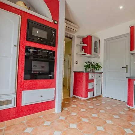 La Belle Des Champs * Ruvigny